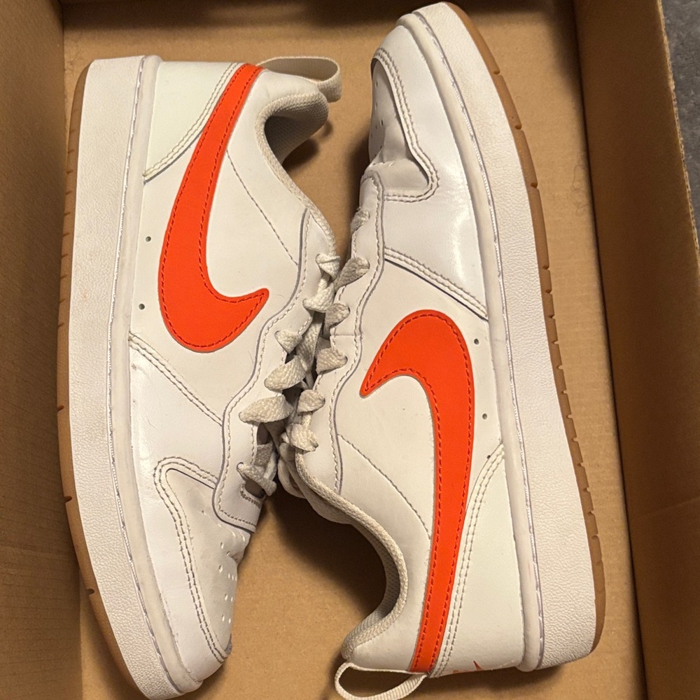 Nike Court Borough 2